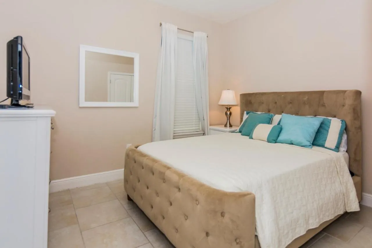 Holiday home Dream Family Home At The Solterra St5160 Davenport United States